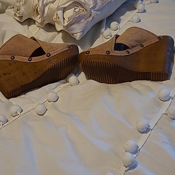 Sbicca Declan Suede Slide Platform Wedge Sandals - Picture 4 of 6